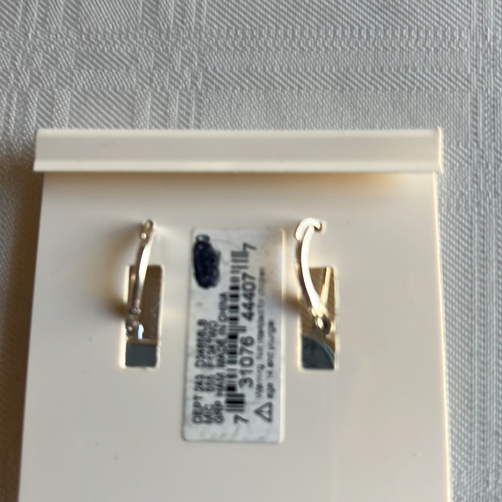 Earrings - Picture 3 of 3